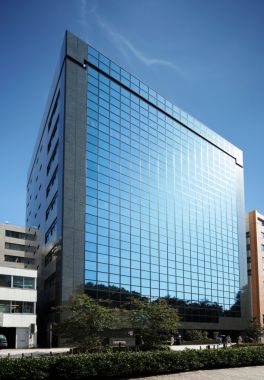 フォーシーズンビル