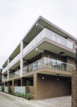 カスタリア八雲 （旧：NCR八雲）