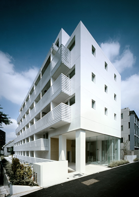 カスタリア市ヶ谷 （旧：イプセ市ヶ谷）