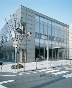 日本地所南青山ビル